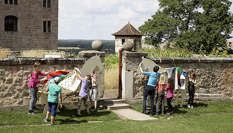 Kinderführung auf der Cadolzburg, Foto: Bayerische Schlösserverwaltung / Andrea Gruber Bild: Kinderführung auf der Cadolzburg